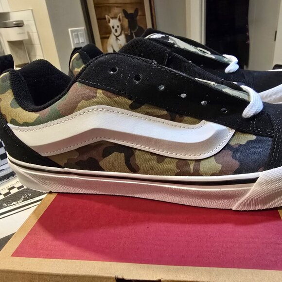 Vans Knu Skool Mens Casual Shoes Camo Green Black VN000D22YJ7 Size 10 NIB - Picture 1 of 13